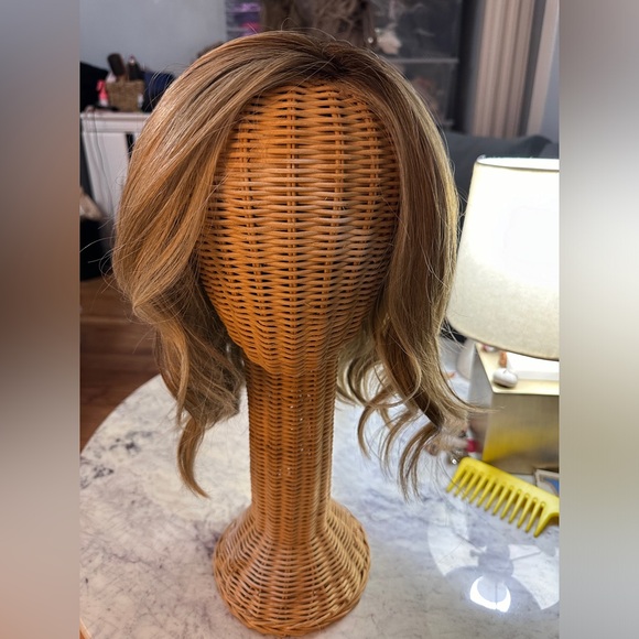 Raquel Welch Bella Vida Shaded Sand 100% Handtied HF Wig Lacefront MonoTop - Picture 2 of 15